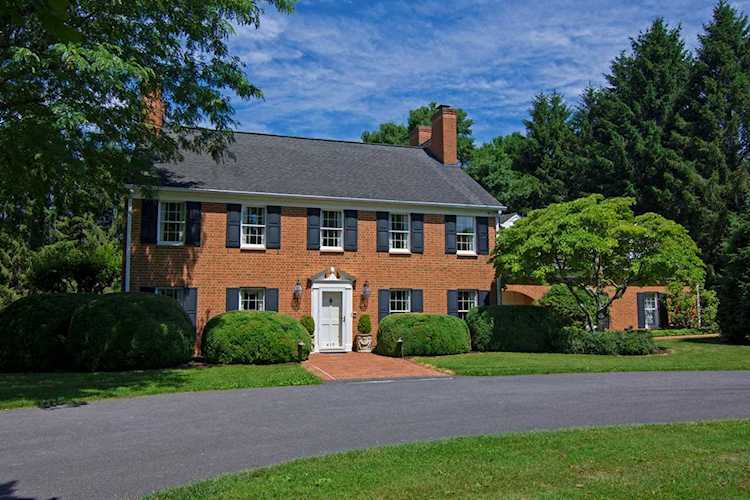 410 Sunset Drive Ronceverte, WV 24970