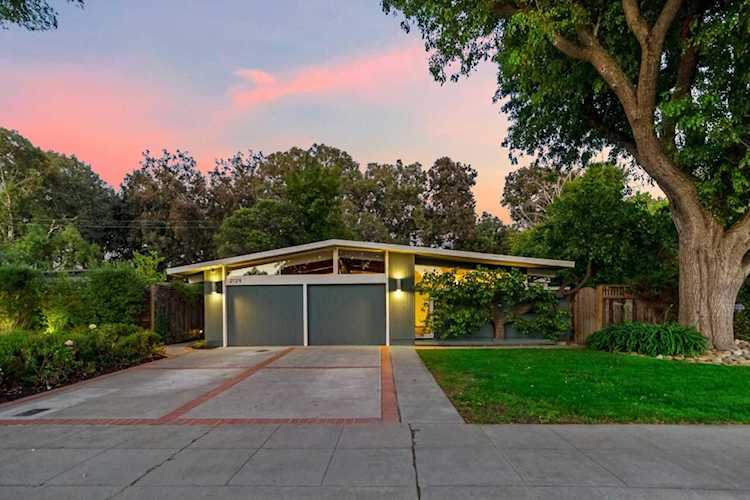 2129 Edgewood Dr Palo Alto, CA 94303