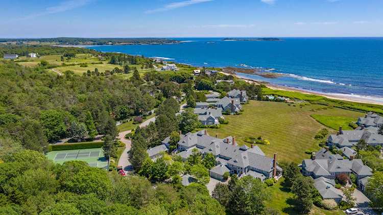 16 Atlantic Dr Scarborough, ME 04074