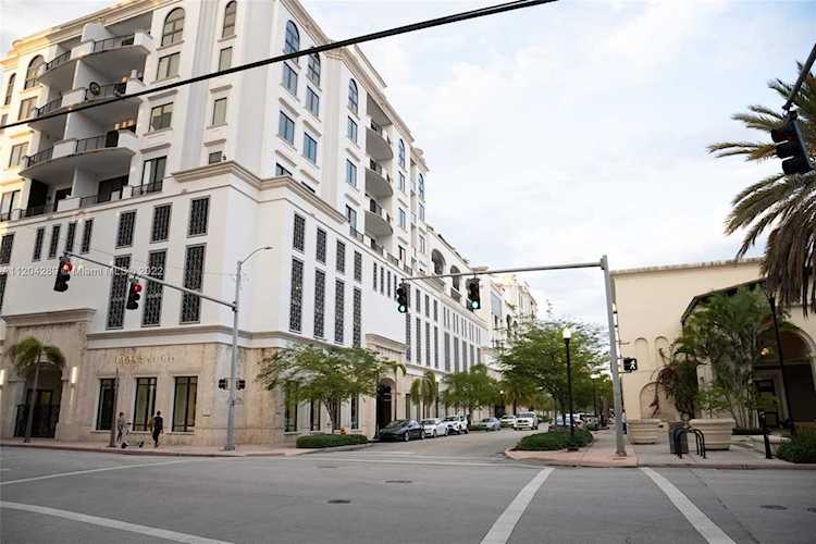 275 Giralda Ave #5F Coral Gables, FL 33134