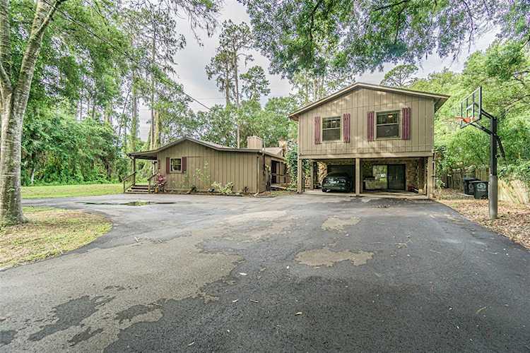 10705 Oak Run Dr Bradenton, FL 34211