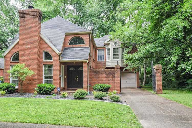 2334 E Blackford Avenue Evansville, IN 47714