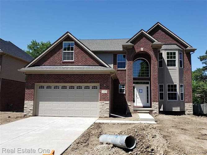 235 Olympia Dr Troy, MI 48084 | MLS 2220015198 Photo 1