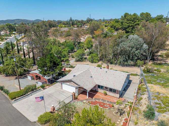 15008 Heath Drive Poway, CA 92064