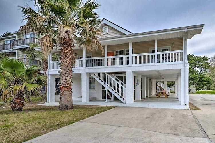 120 Vista Dr. Murrells Inlet, SC 29576