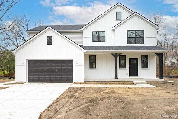 22713 Novi Rd Novi, MI 48167