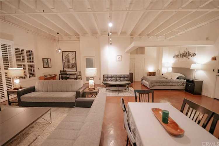 312 W 5th St #707 Los Angeles, CA 90013
