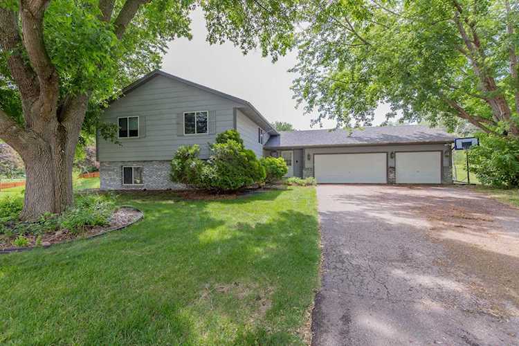 8480 169th Court W Lakeville, MN 55044