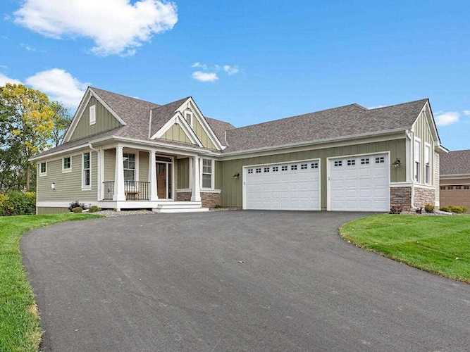 11531 Arnie Way N Lake Elmo, MN 55042