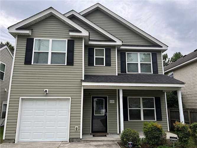home for sale in Wilmund Place Chesapeake VA 23324 - MLS 10444076 Photo 1