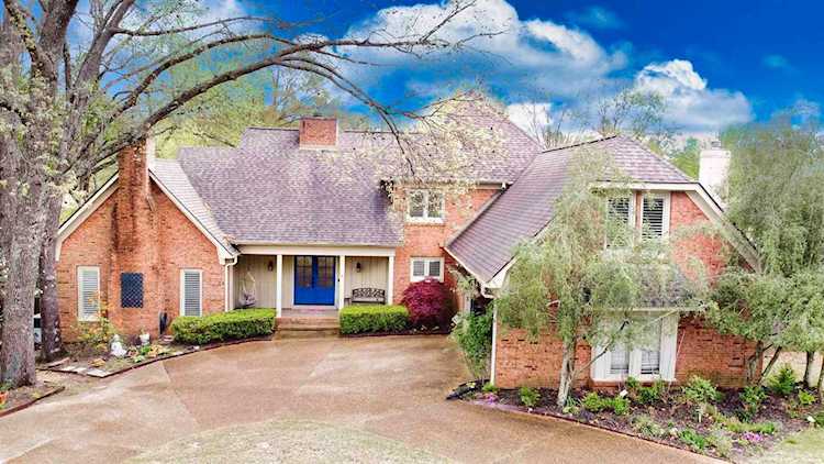1898 Riverdale Rd Germantown, TN 38138 | MLS 10121908 Photo 1