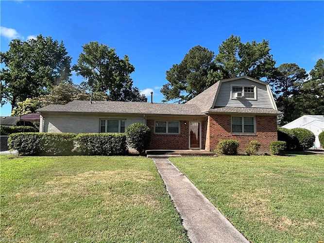 605 Hopi Ct Portsmouth, VA 23701