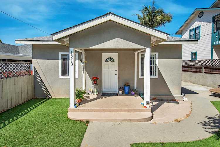 1210 Gillespie St Santa Barbara, CA 93101
