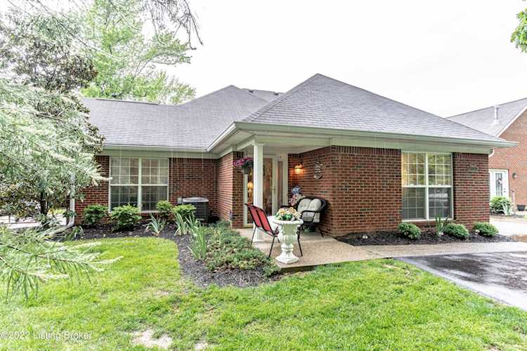 10560 Monticello Forest Cir Louisville, KY 40299 MLS 1612553