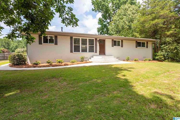 4908 Cahaba Valley Trace Indian Springs Village, AL 35242