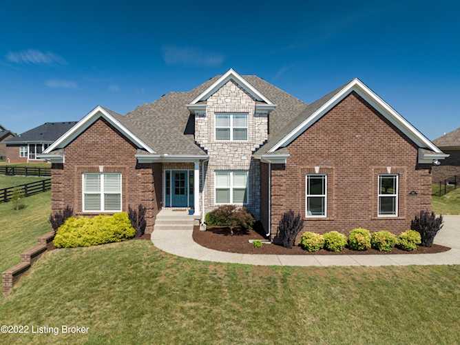 1606 Church Side Dr Goshen, KY 40026