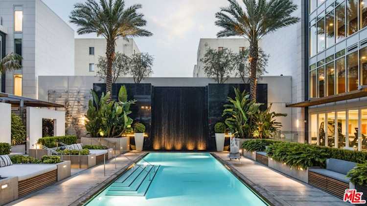 9000 W 3rd St #407 Los Angeles, CA 90048