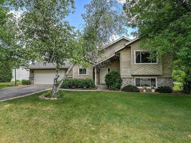 10135 208th Street W Lakeville, MN 55044