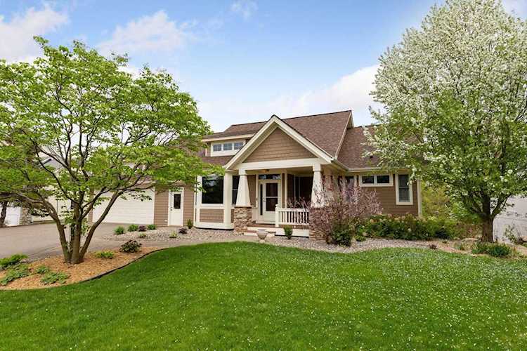 4305 Little Bluestem Trail N Lake Elmo, MN 55042