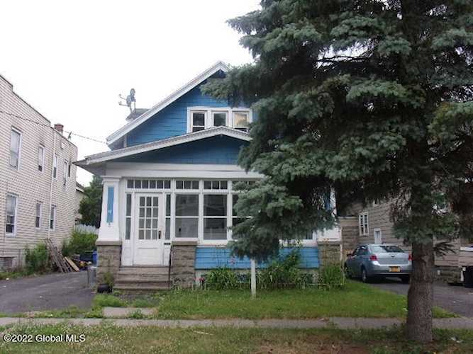87 Walter St Albany, NY 12204