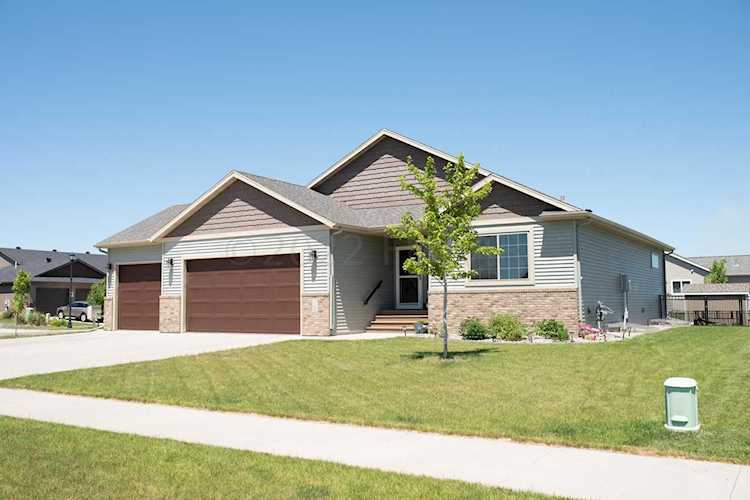 1340 26 Ave W West Fargo, ND 58078 | MLS 22-3053 Photo 1