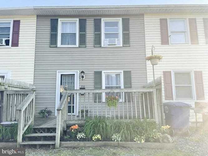710 14th St W Front Royal, VA 22630 | MLS VAWR2003138 Photo 1