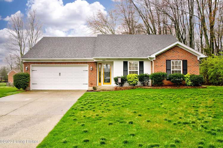8010 Schroering Dr Louisville, KY 40291 | MLS 1612927 Photo 1