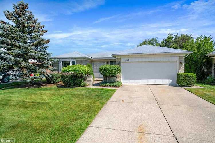 18315 Elm Court, Macomb, MI 48044 in Plum Grove Village # 01|Macomb MLS# 50080628 Photo 1