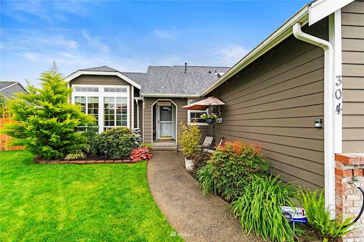 304 Coplan St SW Orting, WA 98360
