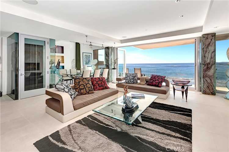 1261 Ocean Front Laguna Beach, CA 92651