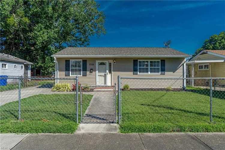 2708 Hickory St Portsmouth, VA 23707