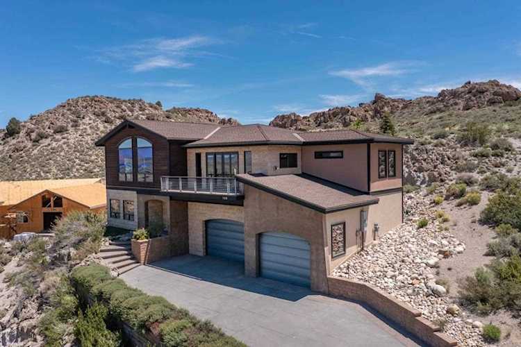 148 Red Bluff Trl Crowley Lake, CA 93546