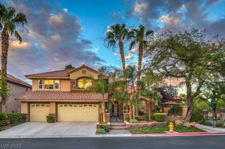2016 Aspen Oak St Las Vegas, NV 89134