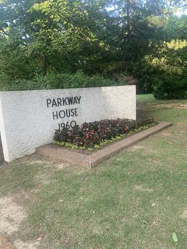 1960 N N Parkway Ave Memphis, TN 38112