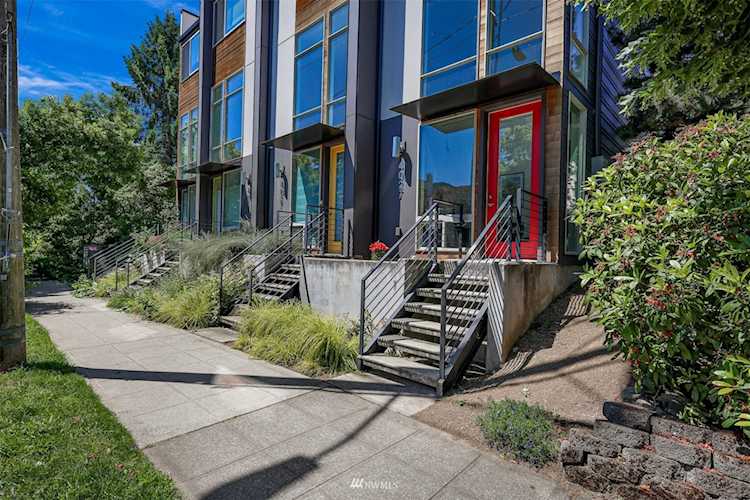4027 California Ave SW #A Seattle, WA 98116