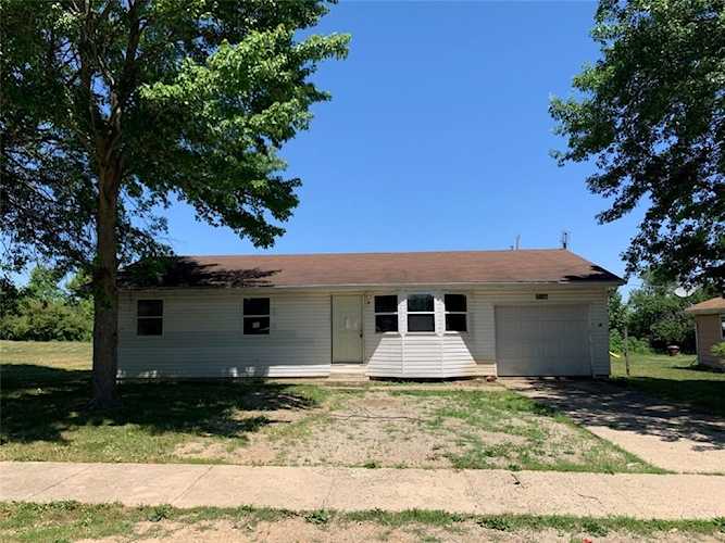 515 Bristol Dr Geneva, IN 46740