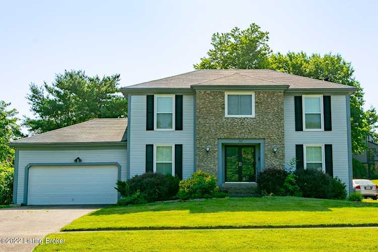 207 Cambridge Station Rd, Louisville, KY 40223 - Plainview $360,000 Photo 1