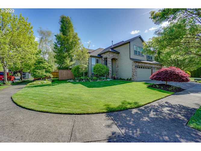 12215 NE 105th St Vancouver, WA 98682