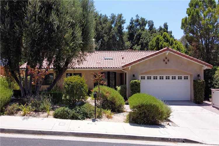 22926 Wrencrest Dr Calabasas, CA 91302