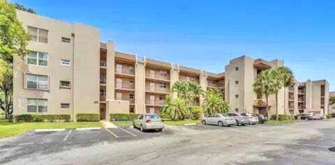 9460 Tangerine Place #208 Davie, FL 33324