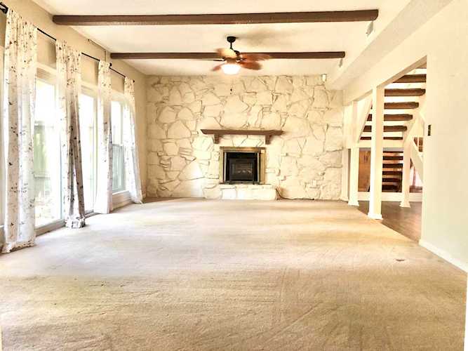8376 Rockcreek Pky Cordova, TN 38016