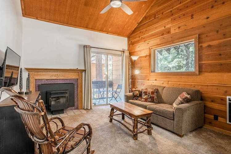 2499 Sierra Nevada Rd #R8 Mammoth Lakes, CA 93546
