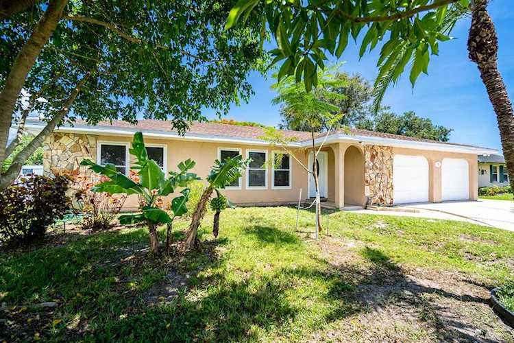 121 NE Dominican Terrace Port Saint Lucie, FL 34983