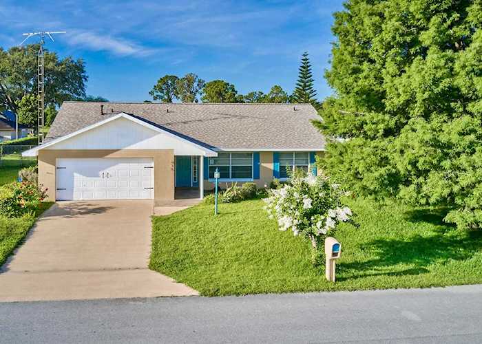 415 Mac Lane FL 33875