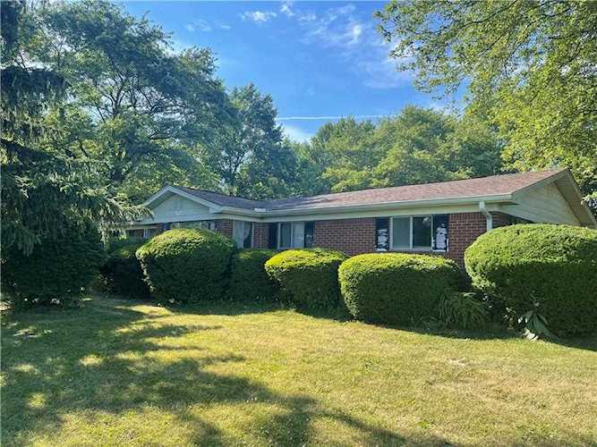 7530 E 200 S Whitestown, IN 46075 | MLS 21867281 Photo 1