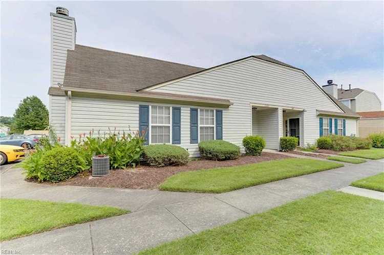 4603 Trapshoot Ct Chesapeake, VA 23321