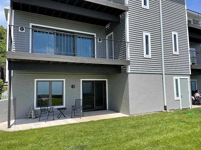 150 Summit Beach Dr #F Algoma, WI 54201