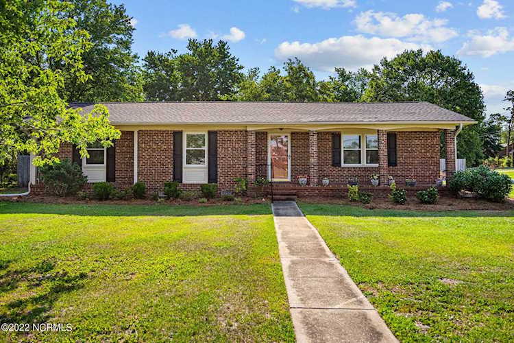3239 Chalmers Drive Wilmington, NC 28409