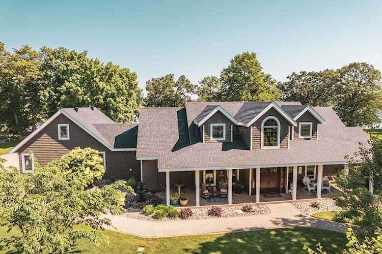25699 Frieda Dr Detroit Lakes, MN 56501