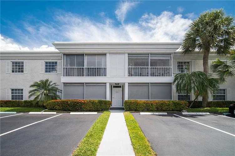 6205 Bay Club Dr #3 Fort Lauderdale, FL 33308